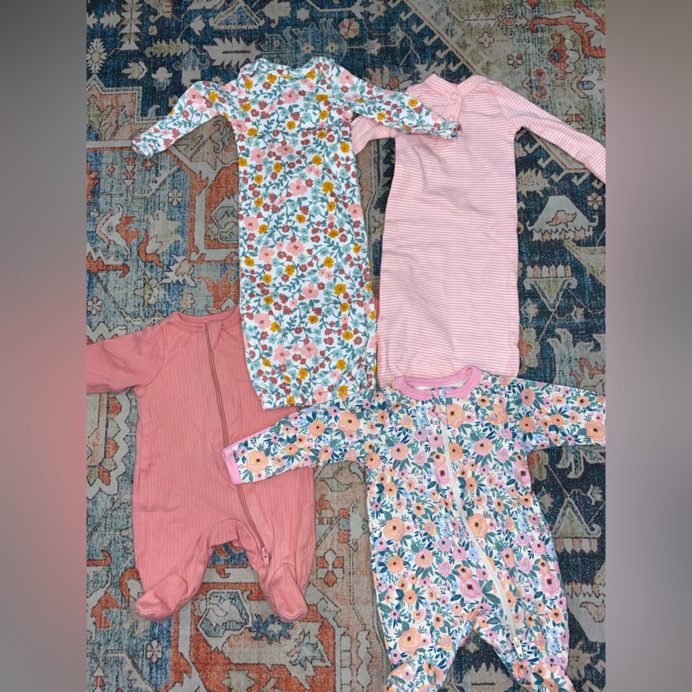 Preemie nightgown and sleepers